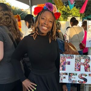 Meet your Posher, Charlotte